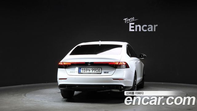 Honda Accord (XI) 2.0 Hybrid Touring 2023 — фото 4