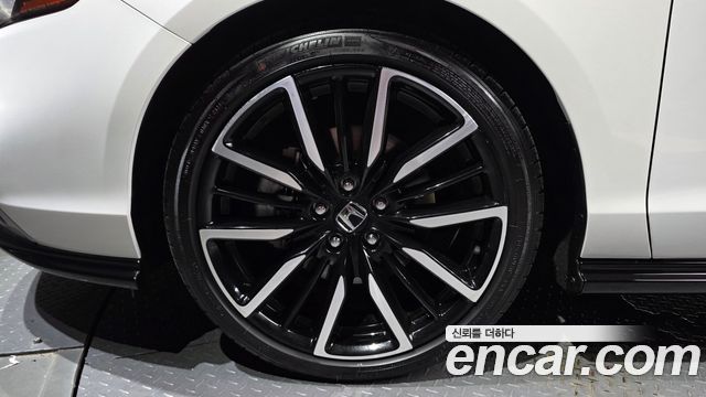 Honda Accord (XI) 2.0 Hybrid Touring 2023 — фото 5