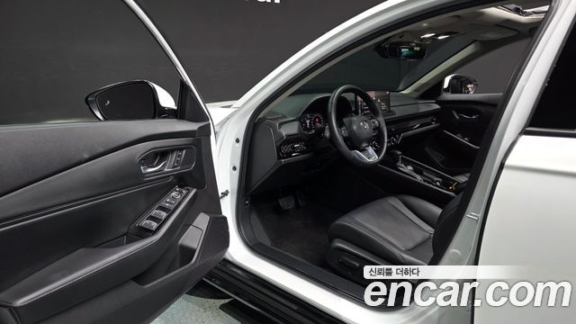 Honda Accord (XI) 2.0 Hybrid Touring 2023 — фото 10