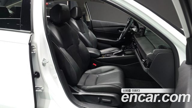 Honda Accord (XI) 2.0 Hybrid Touring 2023 — фото 11