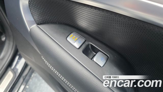 Genesis G70 2.0T AWD Elite 2020 — фото 19