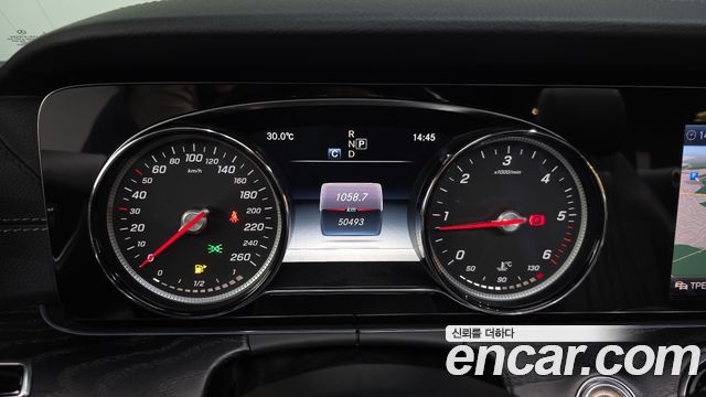Mercedes-Benz E-Class (W213) E220d Cabriolet 2018 — фото 8