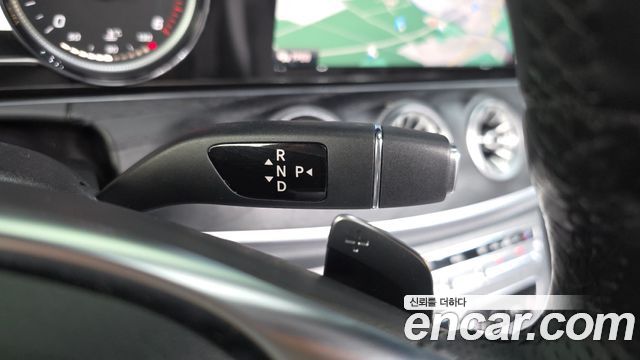 Mercedes-Benz E-Class (W213) E220d Cabriolet 2018 — фото 9