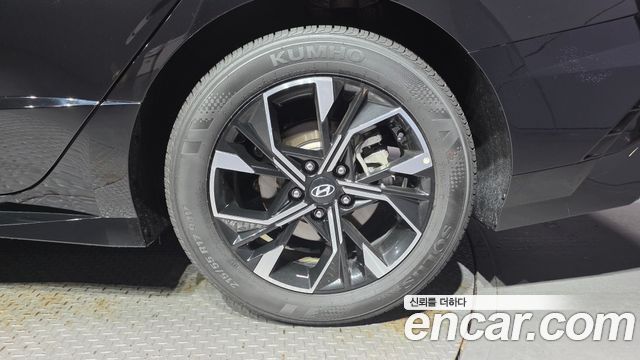 Hyundai Sonata The Edge (DN8) 2.0 Exclusive 2025 — фото 21