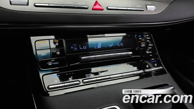 Hyundai Grandeur (IG) 3.0 LPi Rent Car Exclusive 2023 — фото 16