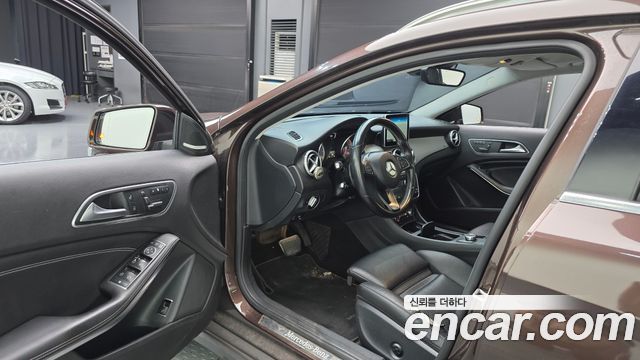 Mercedes-Benz GLA-Class (X156) GLA200 d 4MATIC 2016 — фото 10