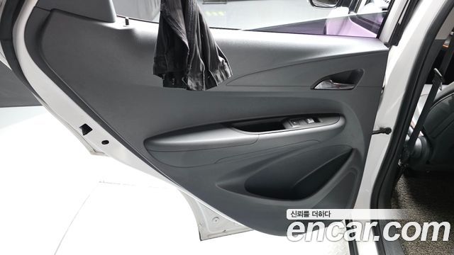 Chevrolet Bolt EV EV LT DLX 2019 — фото 31