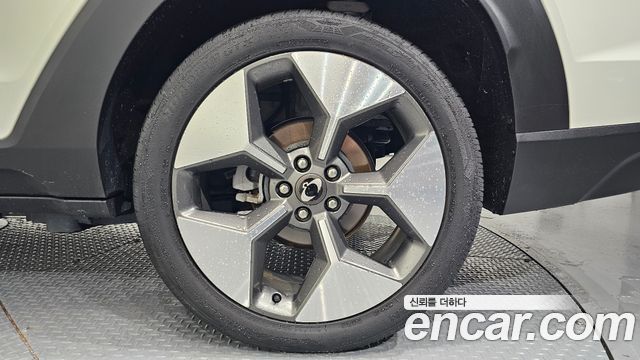 KG Mobility (SsangYong) Torres EVX E7 2024 — фото 27