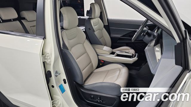 KG Mobility (SsangYong) Torres EVX E7 2024 — фото 32