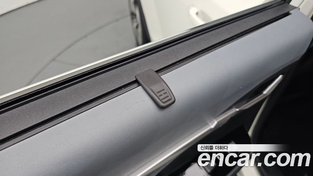 KG Mobility (SsangYong) Torres EVX E7 2024 — фото 34