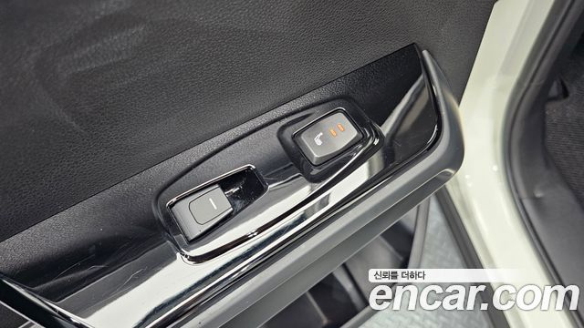 KG Mobility (SsangYong) Torres EVX E7 2024 — фото 35