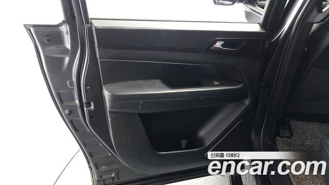 KG Mobility (SsangYong) Rexton Sports Khan Diesel 2.2 4WD Dynamic Edition (5-Link) 2021 — фото 31