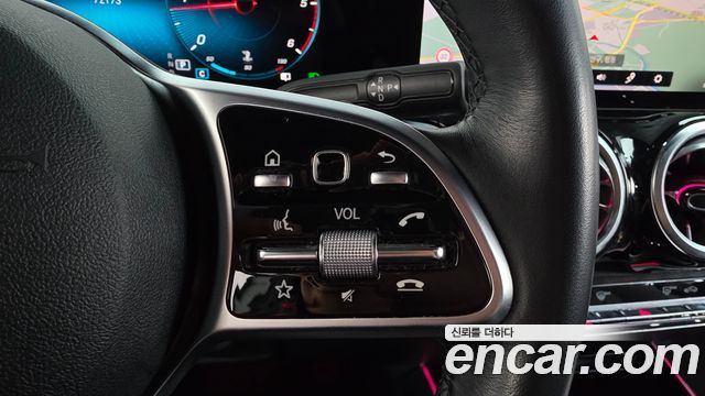Mercedes-Benz GLB-Class (X247) GLB200 d 2023 — фото 17