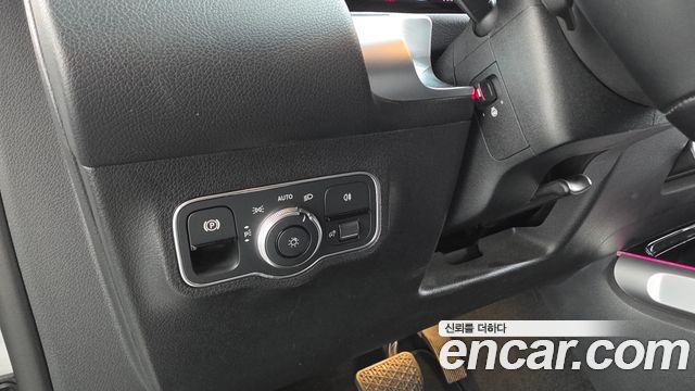 Mercedes-Benz GLB-Class (X247) GLB200 d 2023 — фото 30