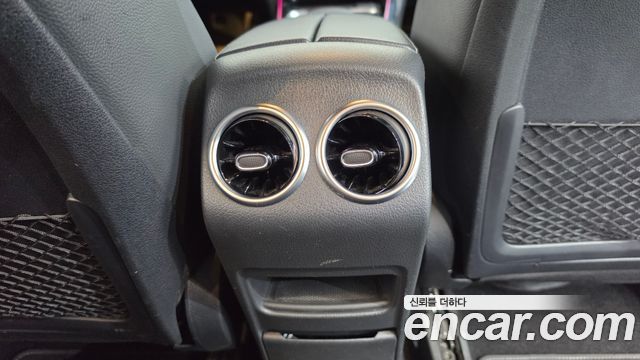 Mercedes-Benz GLB-Class (X247) GLB200 d 2023 — фото 35