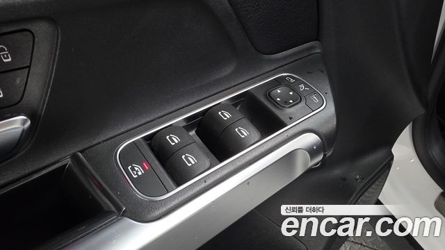 Mercedes-Benz GLB-Class (X247) GLB200 d 2023 — фото 36