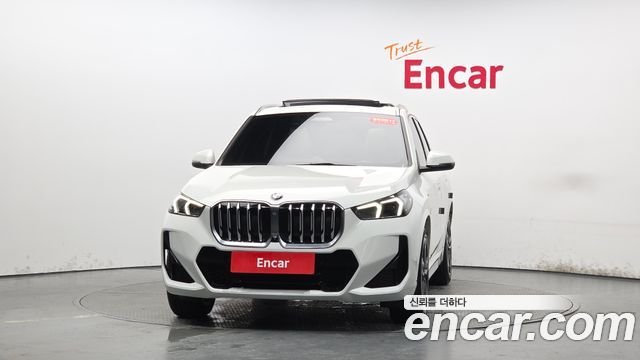 BMW X1 (U11) xDrive 20i M Sport 2024 — фото 3