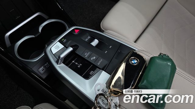 BMW X1 (U11) xDrive 20i M Sport 2024 — фото 9