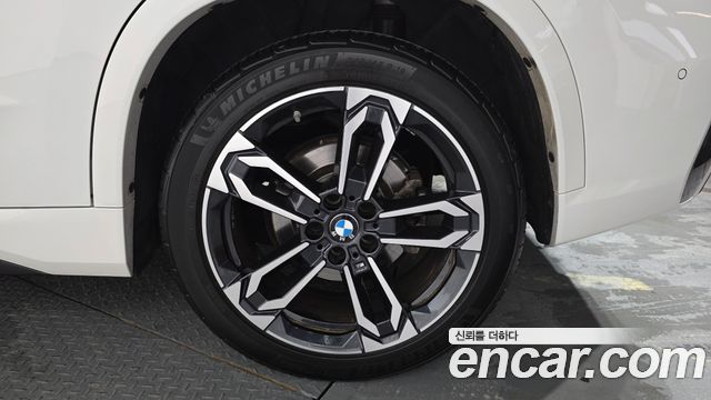 BMW X1 (U11) xDrive 20i M Sport 2024 — фото 21