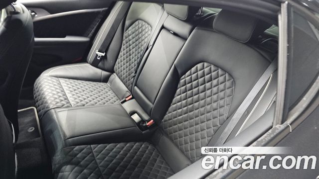 Genesis G70 2.0T Sport Package 2019 — фото 28