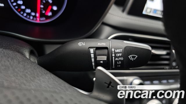 Genesis G70 2.0T Sport Package 2019 — фото 35