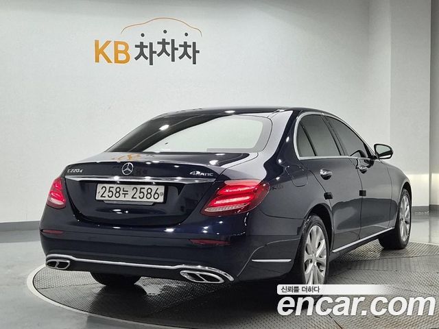 Mercedes-Benz E-Class (W213) E220d 4MATIC Exclusive 2019 — фото 3