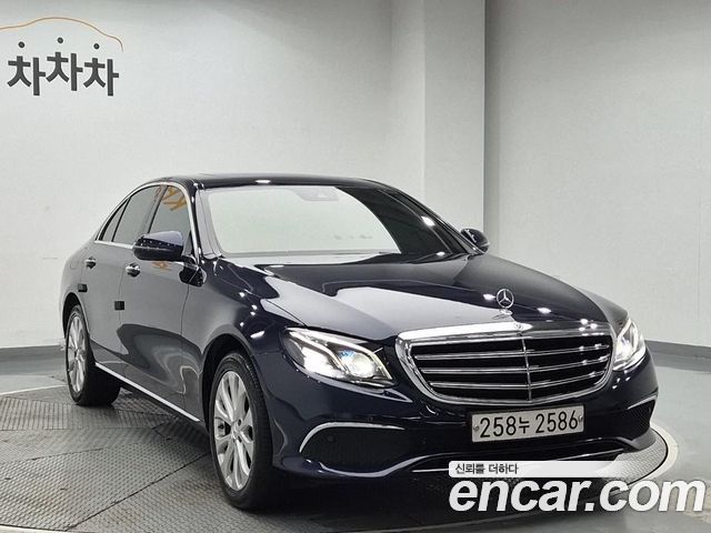 Mercedes-Benz E-Class (W213) E220d 4MATIC Exclusive 2019 — фото 4