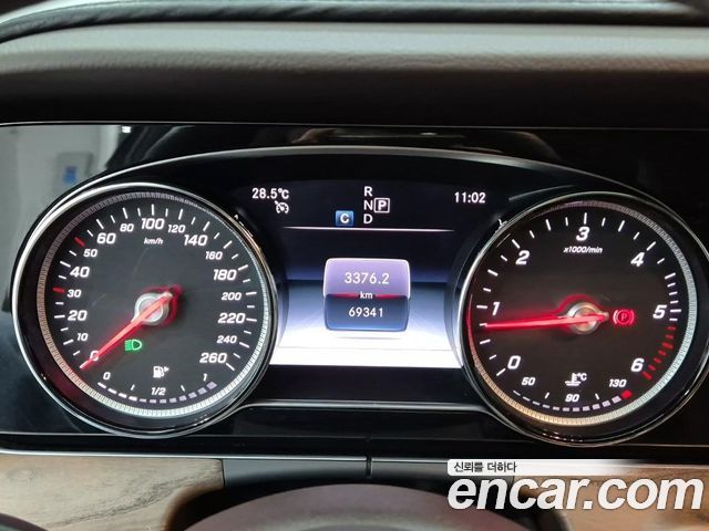 Mercedes-Benz E-Class (W213) E220d 4MATIC Exclusive 2019 — фото 6