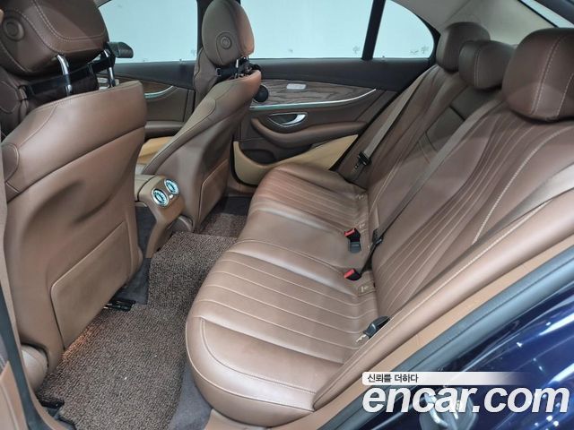 Mercedes-Benz E-Class (W213) E220d 4MATIC Exclusive 2019 — фото 16