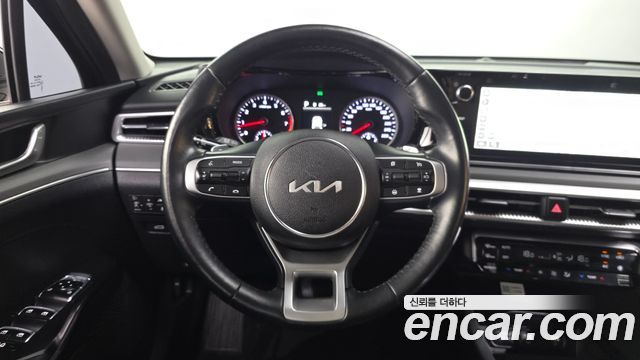 Kia K5 (III) 2.0 Prestige 2023 — фото 13