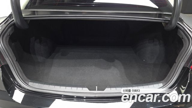 Kia K5 (III) 2.0 Prestige 2023 — фото 20
