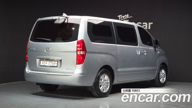 Hyundai Grand Starex Van 3-Seater Smart 2021 — фото 2