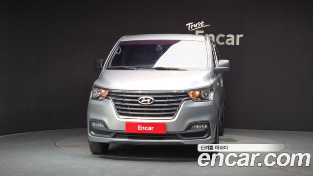 Hyundai Grand Starex Van 3-Seater Smart 2021 — фото 3