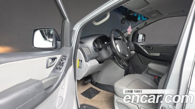 Hyundai Grand Starex Van 3-Seater Smart 2021 — фото 10
