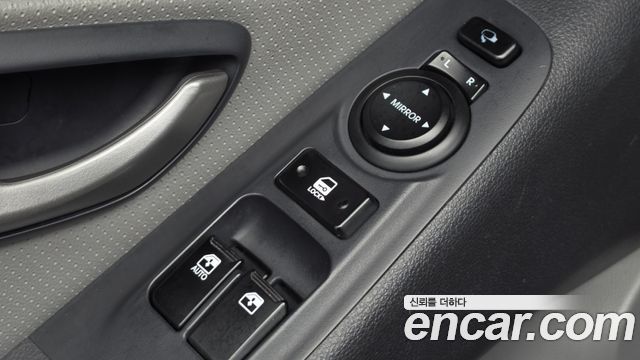 Hyundai Grand Starex Van 3-Seater Smart 2021 — фото 14
