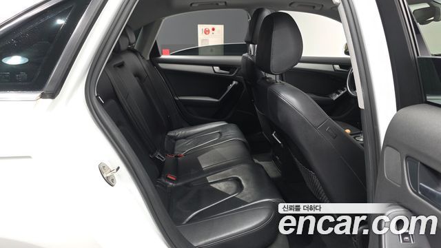 Audi A4 35 TDI Quattro Dynamic B8 2015 — фото 12