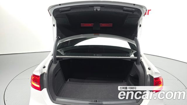 Audi A4 35 TDI Quattro Dynamic B8 2015 — фото 20