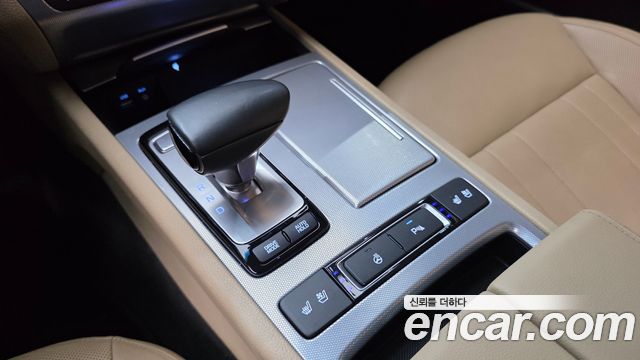 Genesis G80 3.3 GDI AWD Luxury 2017 — фото 9