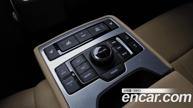 Genesis G80 3.3 GDI AWD Luxury 2017 — фото 18