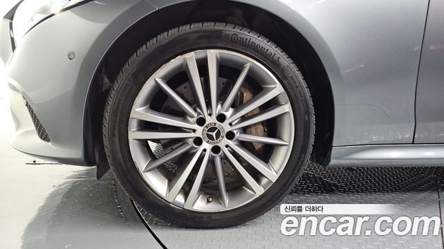 Mercedes-Benz CLS-Class (C257) CLS400d 4MATIC 2019 — фото 5