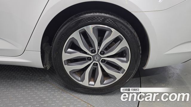 Renault Korea SM6 2.0 GDe SE 2017 — фото 21