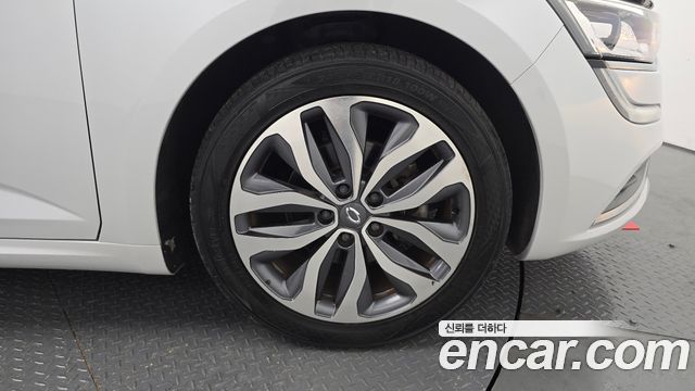 Renault Korea SM6 2.0 GDe SE 2017 — фото 30