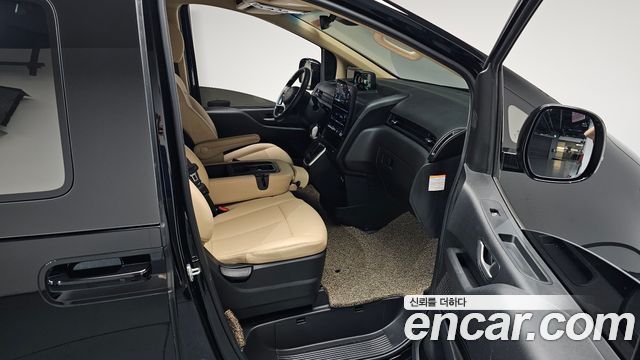Hyundai Staria HEV 1.6 Tourer 11-Seater Modern 2025 — фото 11