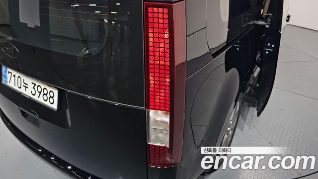 Hyundai Staria HEV 1.6 Tourer 11-Seater Modern 2025 — фото 23