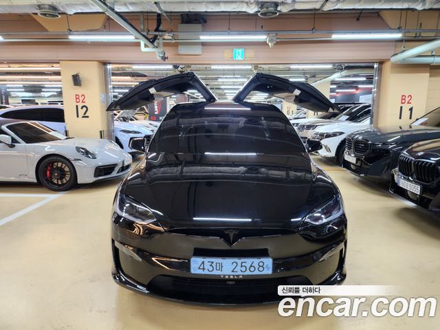 Tesla Model X Plaid 2026 — фото 23