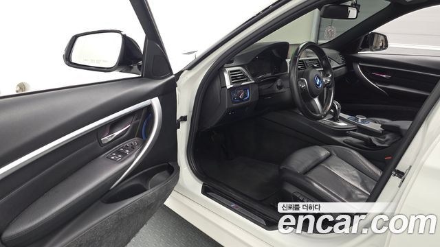 BMW 3 Series (F30) 330i M Sport Shadow 2018 — фото 10