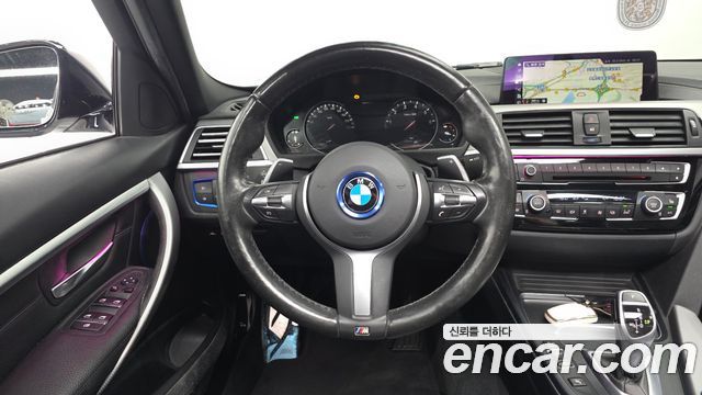 BMW 3 Series (F30) 330i M Sport Shadow 2018 — фото 12