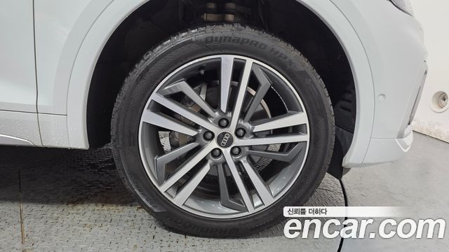 Audi Q5 (FY) 45 TFSI Quattro Premium 2021 — фото 27