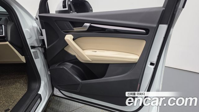 Audi Q5 (FY) 45 TFSI Quattro Premium 2021 — фото 30
