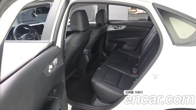 Kia K3 (II) 1.6 Prestige 2022 — фото 11